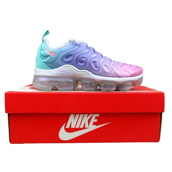 Nike Air Vapormax Plus Pastel Women's Size 7 Athletic Shoes NEW - Picture 1 of 12